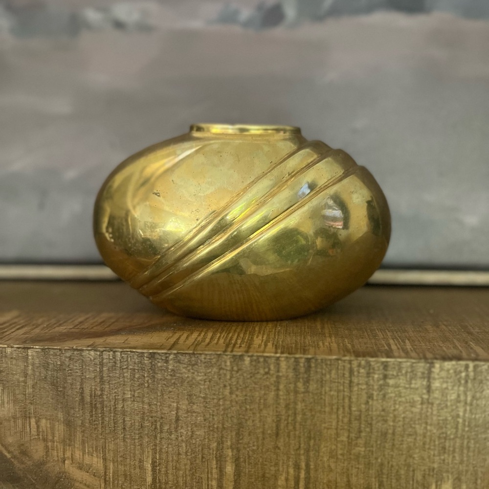 Vintage brass swirl vase — squat globe form, diagonal rib detail, 6.5" wide
